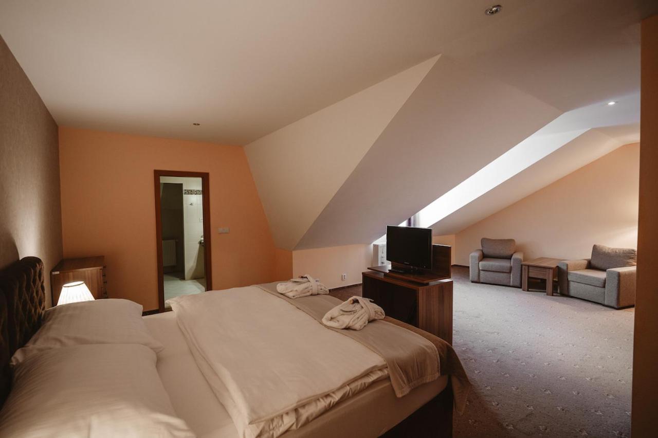 Hotel Solisko Strbske Pleso Exterior photo
